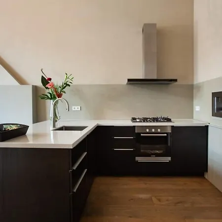 Apartment 5br Luxurious In - What'app - 0034-635-520-036 - For Reservations! Gouda