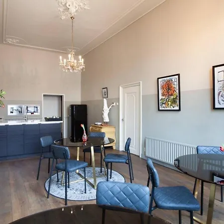 Apartment 5br Luxurious In - What'app - 0034-635-520-036 - For Reservations!